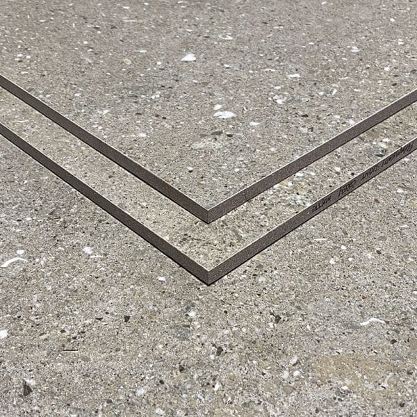 Frammenti Light Grey Concrete Look tiles